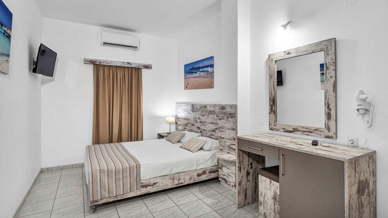 Photo of Bedroom in Kokkini Chani