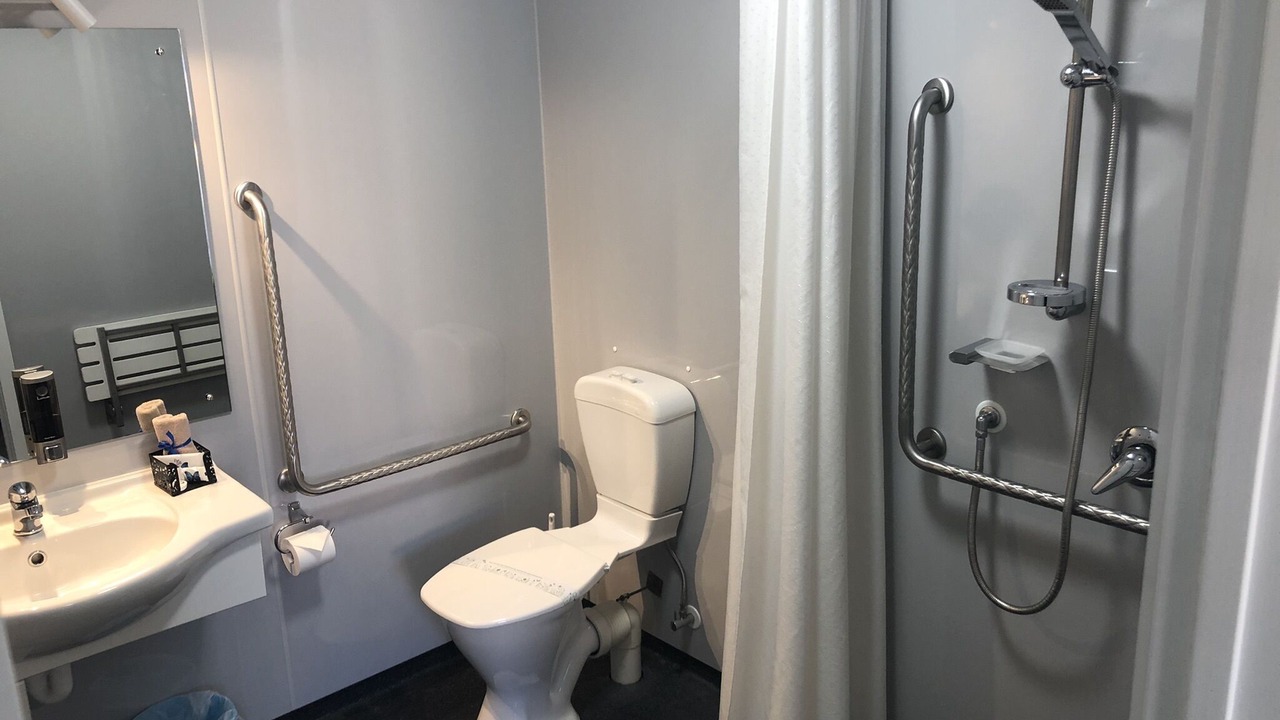 Photo of Bathroom in Te Awamutu