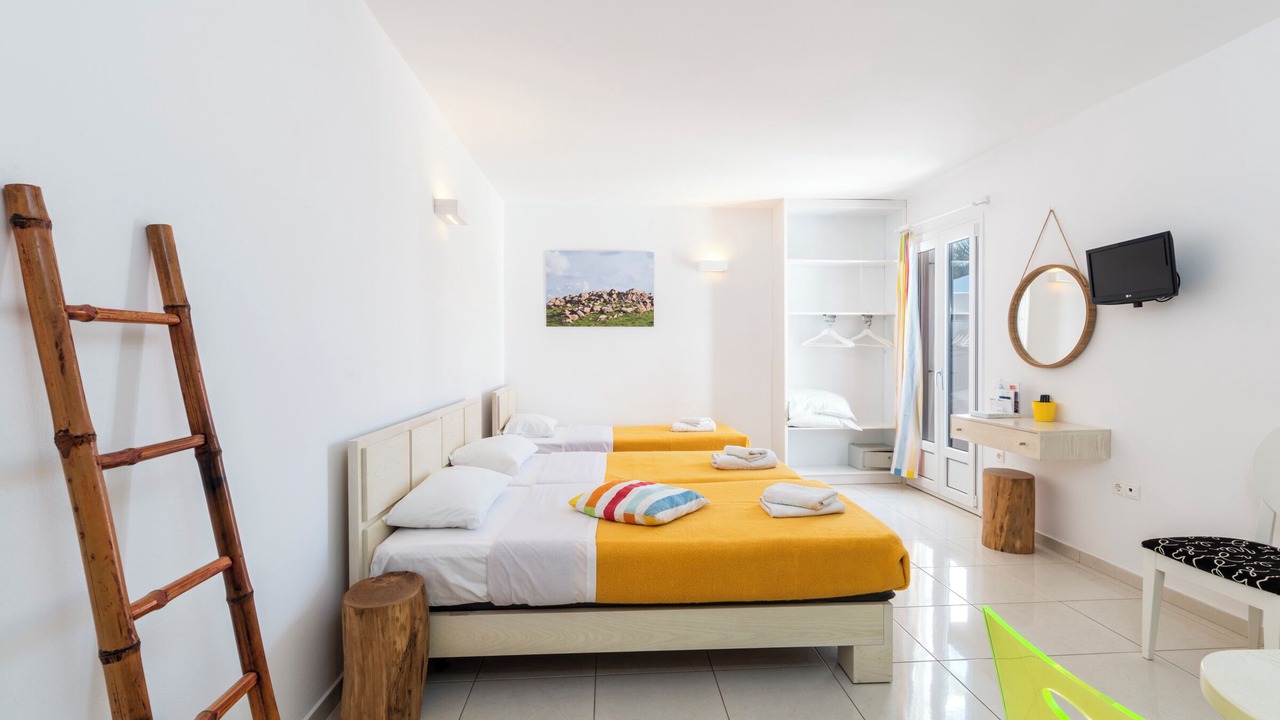 Photo of Bedroom in Platis Gialos