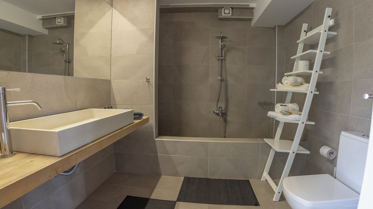 Photo of Bathroom in Vlachokerasia