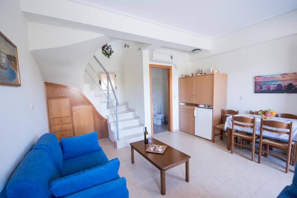 Photo of Livingroom in Stoupa