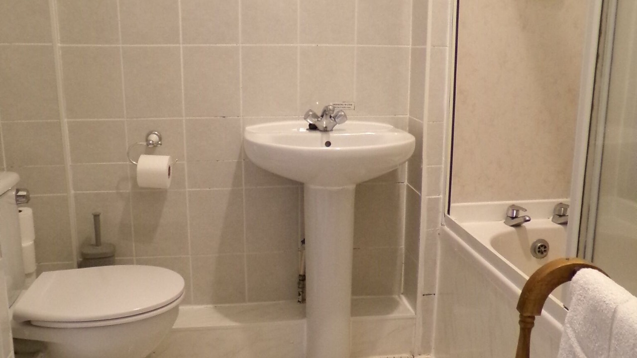 Photo of Bathroom in Tollcross