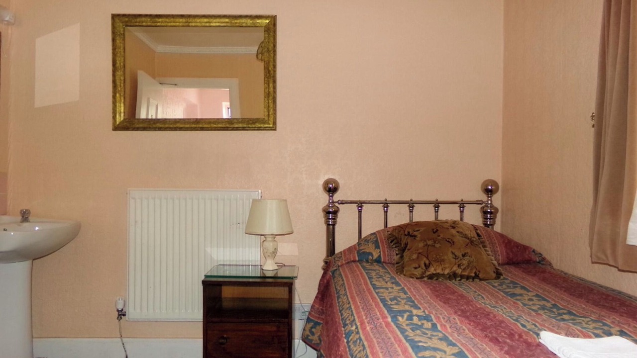 Photo of Bedroom in Tollcross