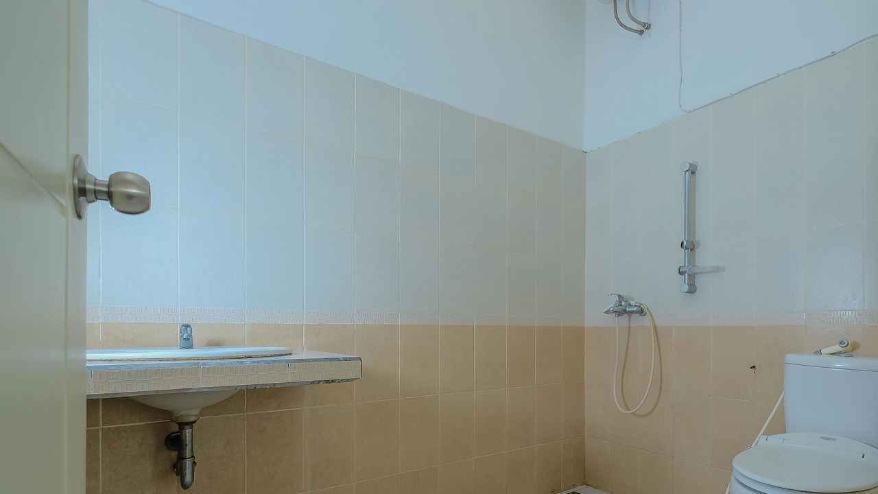Photo of Bathroom in Banjarbaru