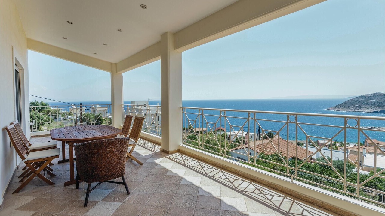 Photo of Outdoor in Kaki Thalassa