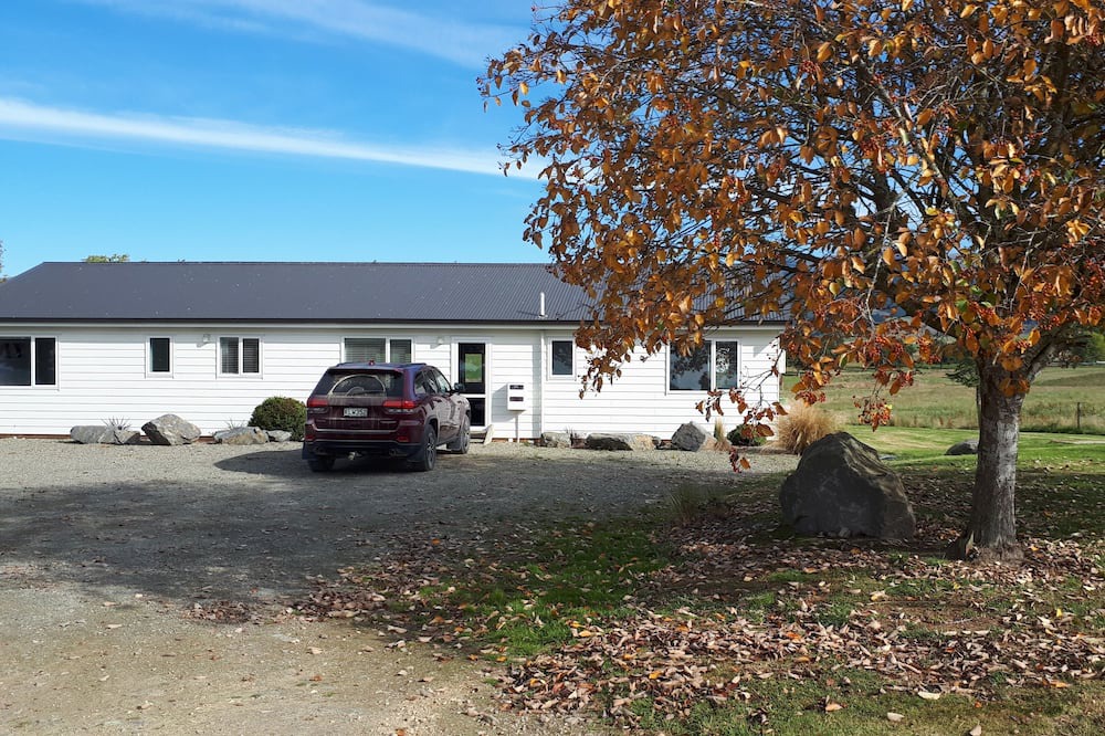 Photo of Outdoor in Makikihi