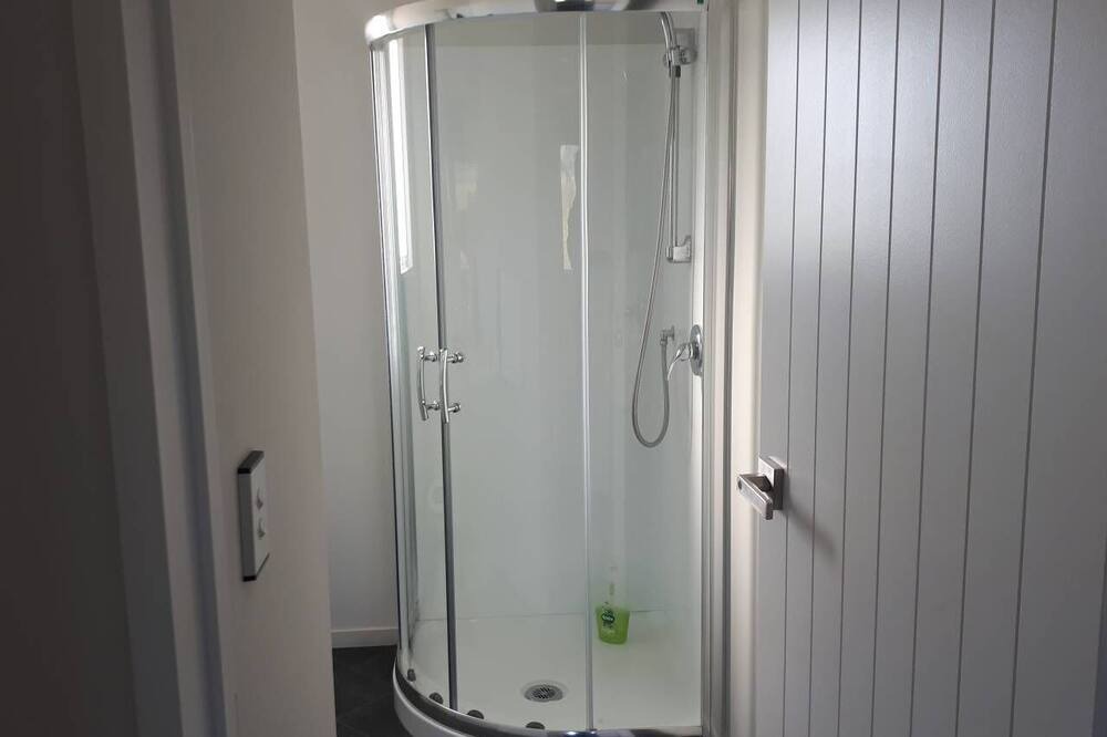 Photo of Bathroom in Makikihi
