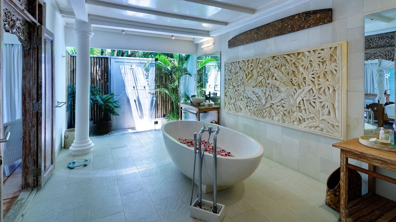 Photo of Bathroom in Petitenget