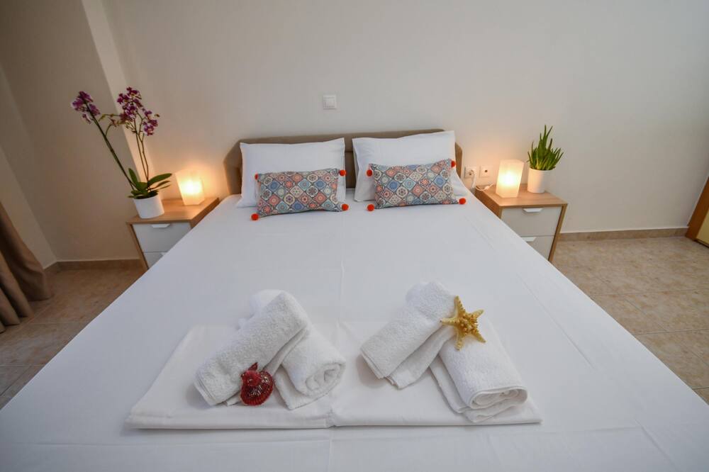 Photo of Bedroom in Koutsouras