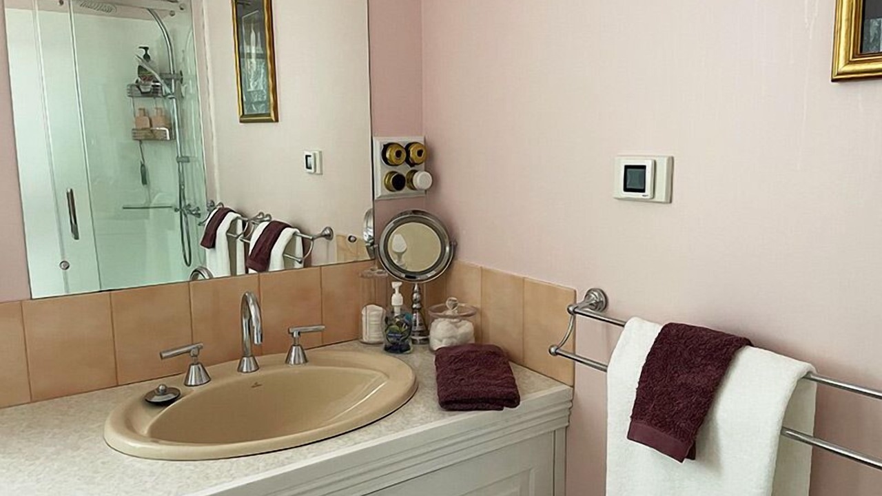 Photo of Bathroom in Stony Rise