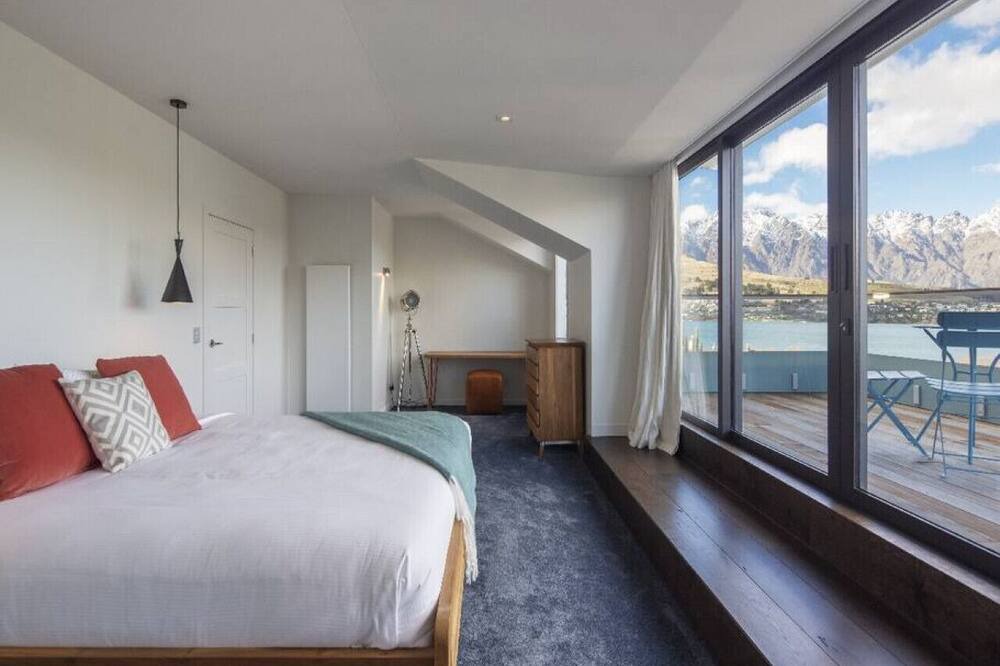 Photo of Others in Queenstown