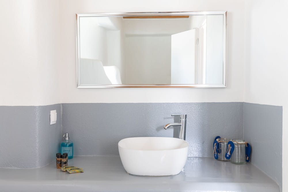 Photo of Bathroom in Houlakia