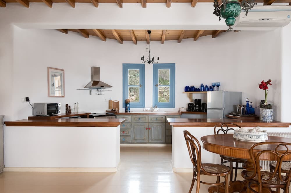 Photo of Kitchen in Houlakia