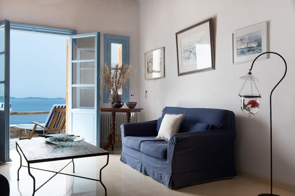 Photo of Livingroom in Houlakia