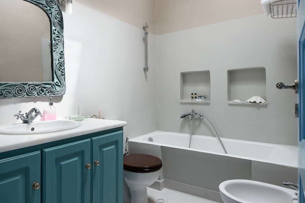 Photo of Bathroom in Houlakia