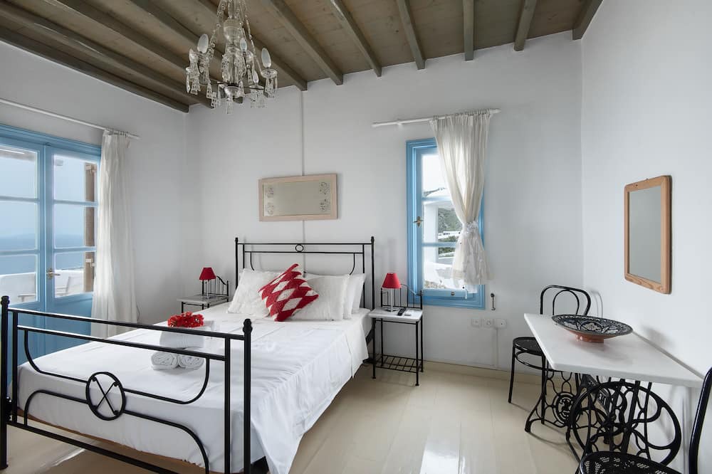 Photo of Bedroom in Houlakia