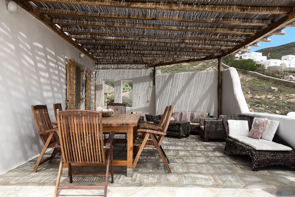 Photo of Patio Balcony in Houlakia