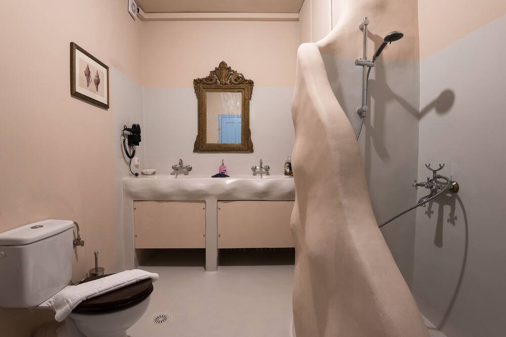Photo of Bathroom in Houlakia