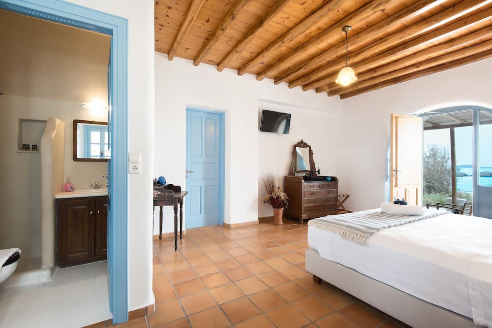 Photo of Bedroom in Houlakia