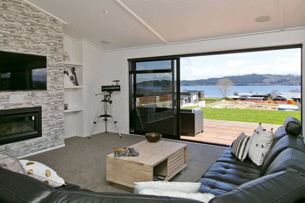 Photo of Livingroom in Rainbow Point