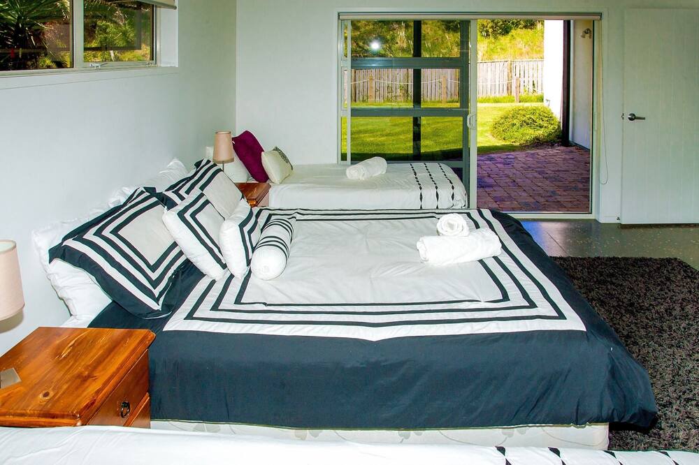 Photo of Bedroom in Matapouri