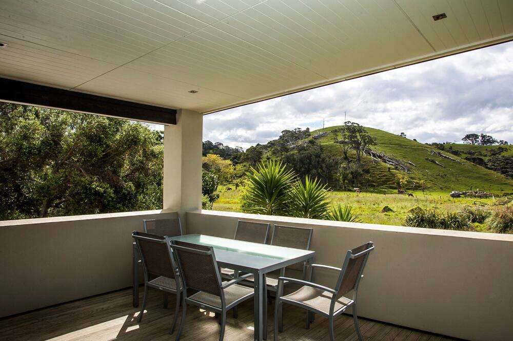 Photo of Patio Balcony in Matapouri