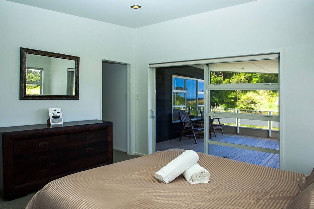 Photo of Bedroom in Matapouri