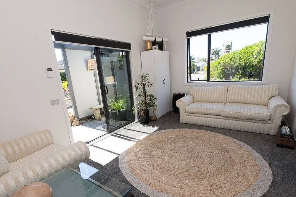 Photo of Livingroom in One Tree Point