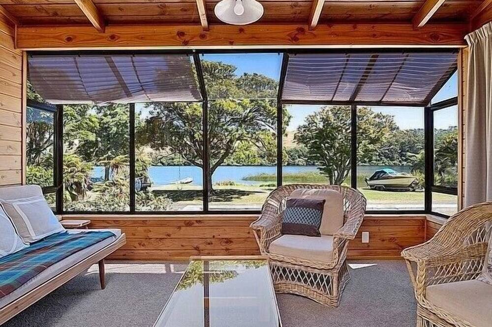 Photo of Livingroom in Okere Falls