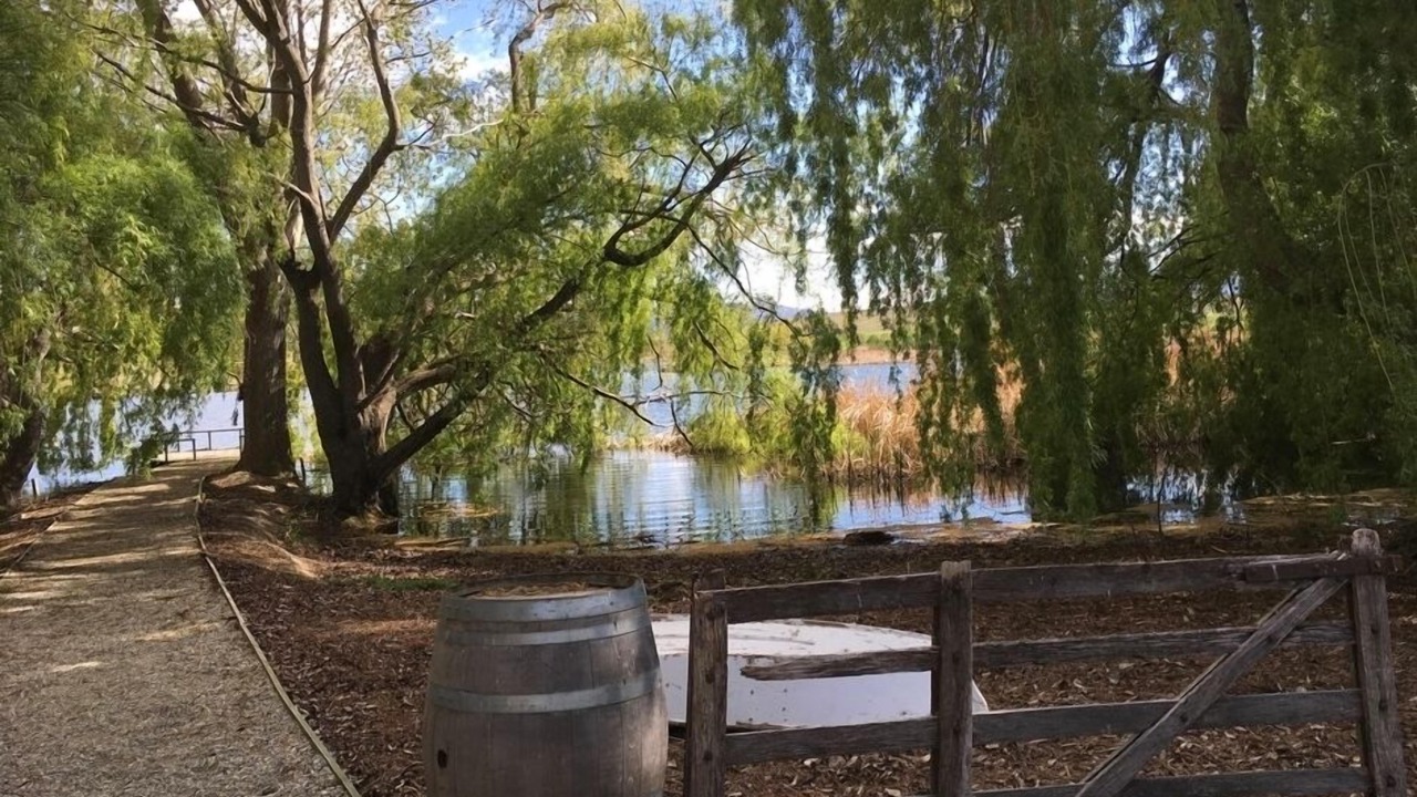 Photo of Outdoor in Lowburn