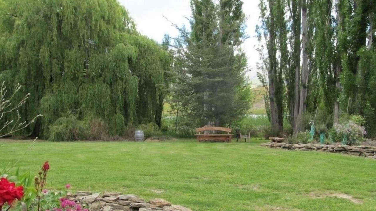 Photo of Outdoor in Lowburn
