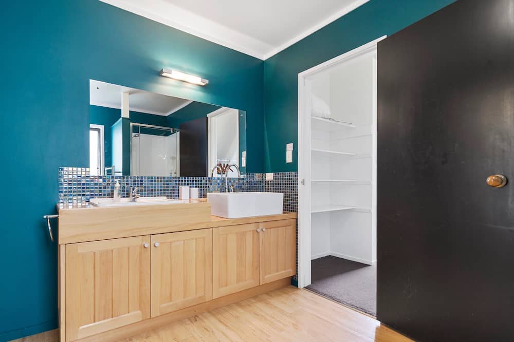 Photo of Bedroom in Lake Tarawera