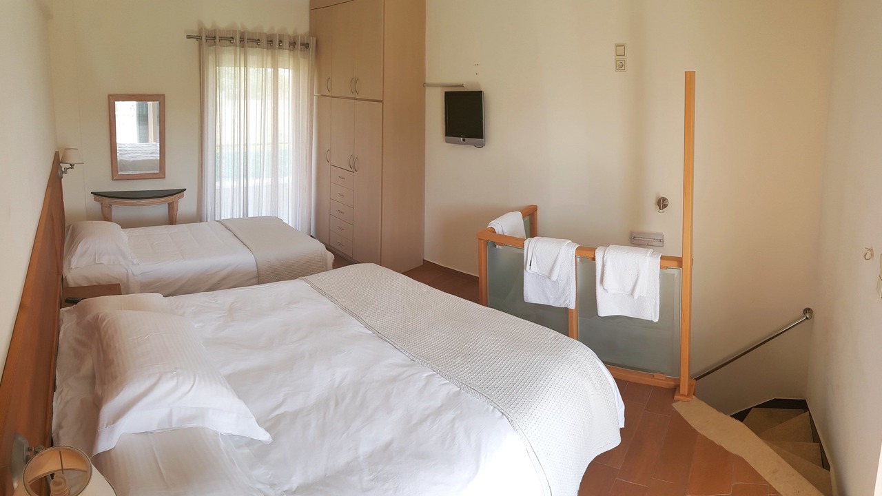 Photo of Others in Aigio