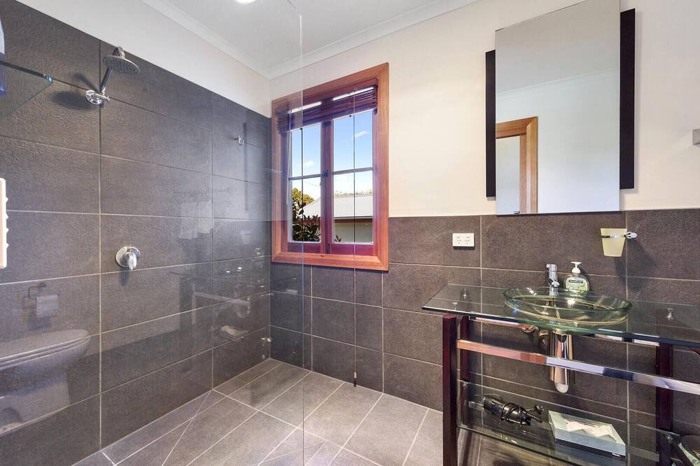 Photo of Bathroom in Bicheno
