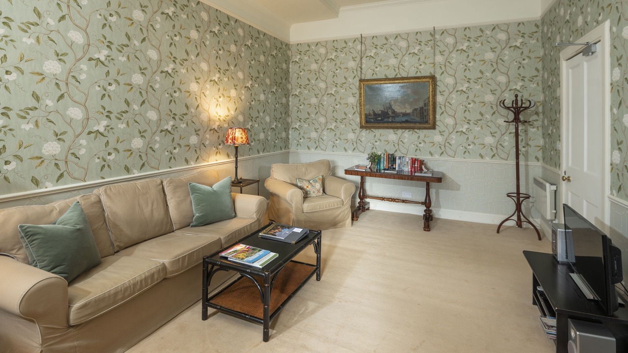 Photo of Livingroom in Lauder