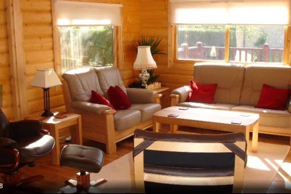 Photo of Livingroom in Cupar