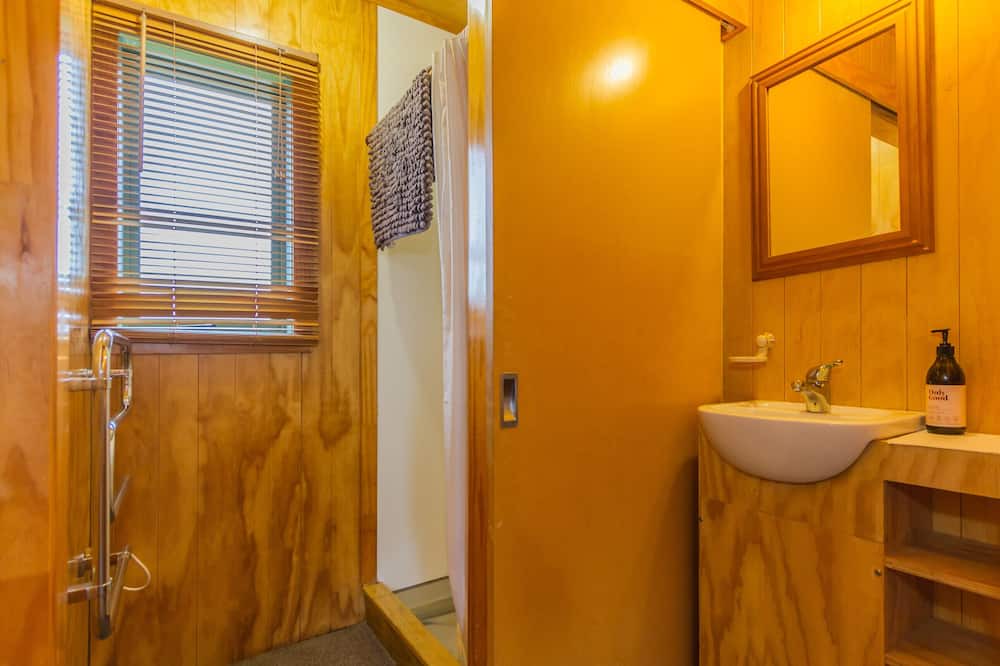 Photo of Bathroom in National Park Village
