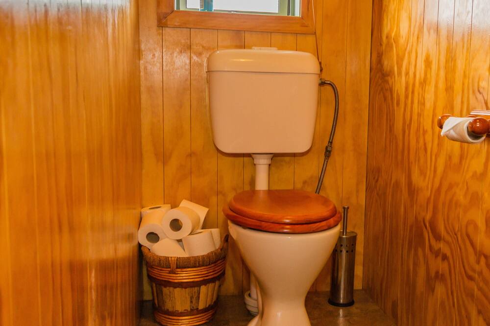 Photo of Bathroom in National Park Village