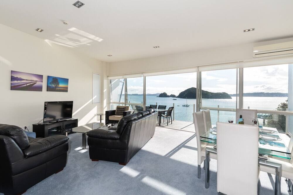 Photo of Livingroom in Paihia