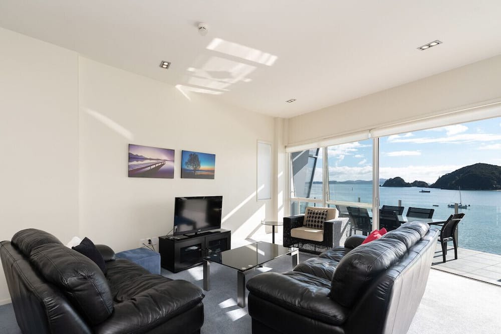 Photo of Livingroom in Paihia