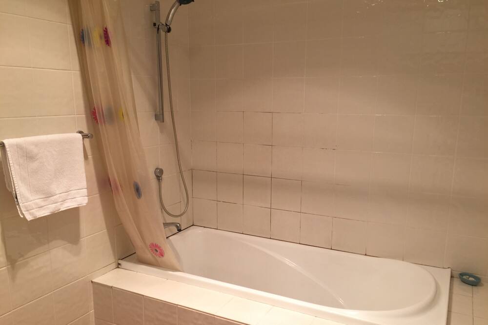 Photo of Bathroom in Kawaha Point