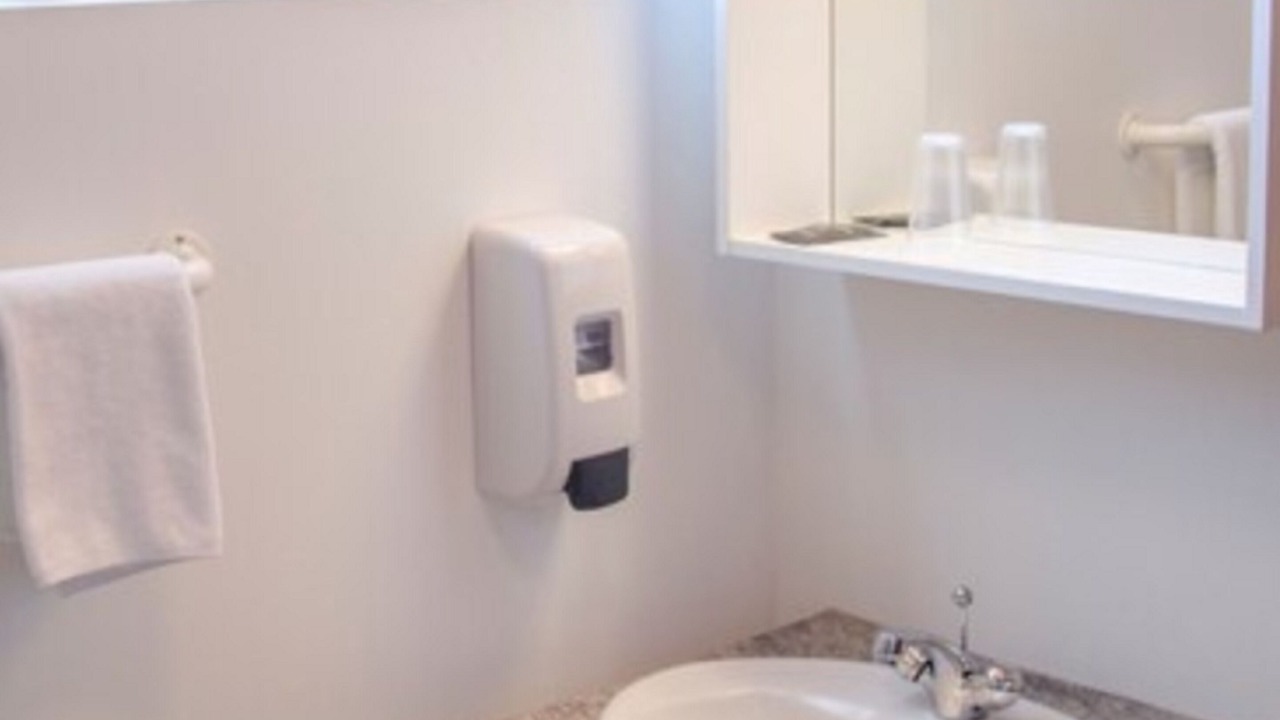 Photo of Bathroom in Kirkjubaejarklaustur