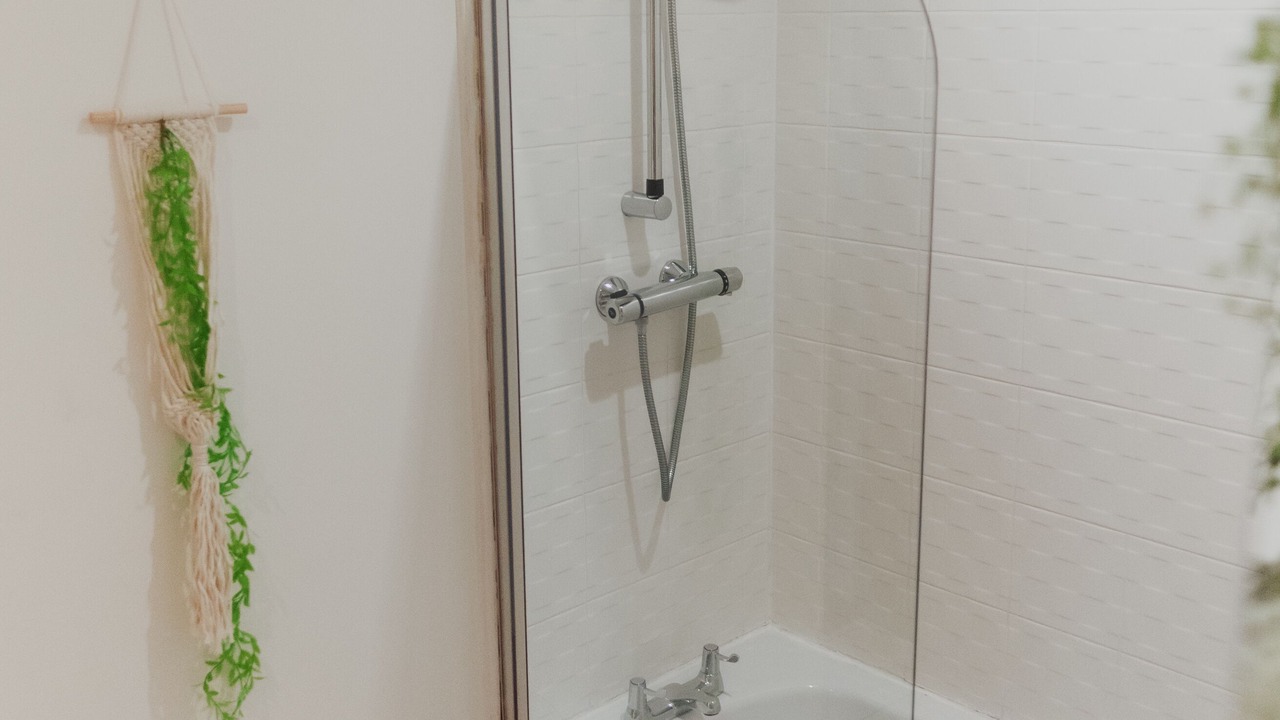 Photo of Bathroom in City Centre Glasgow