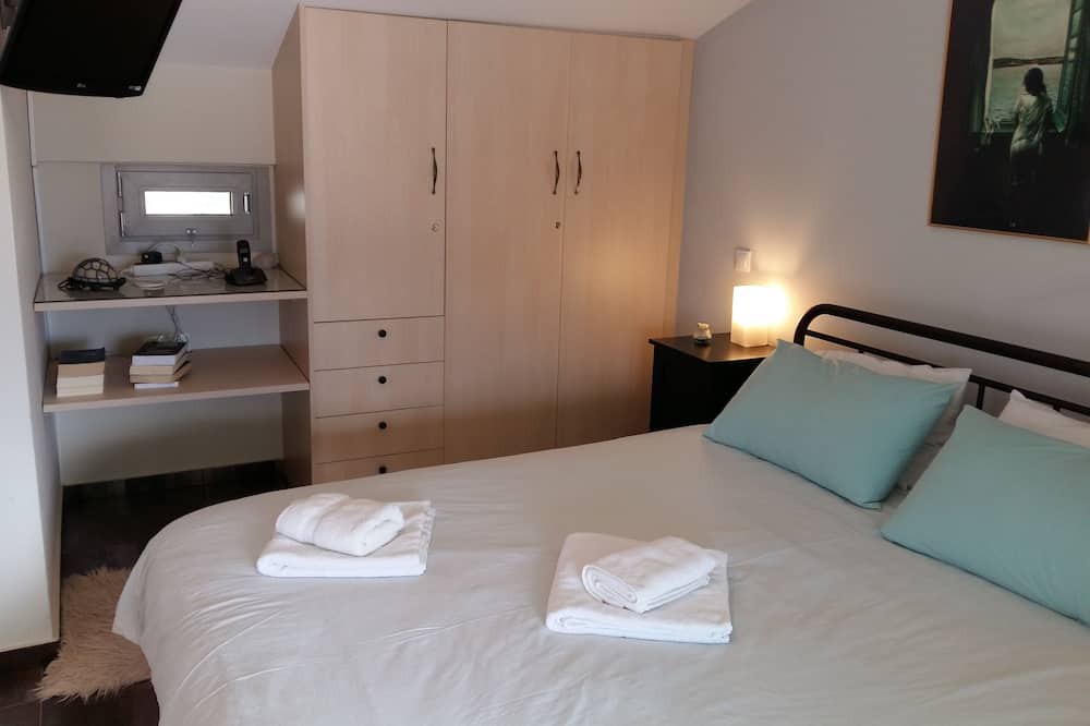 Photo of Bedroom in Charakas
