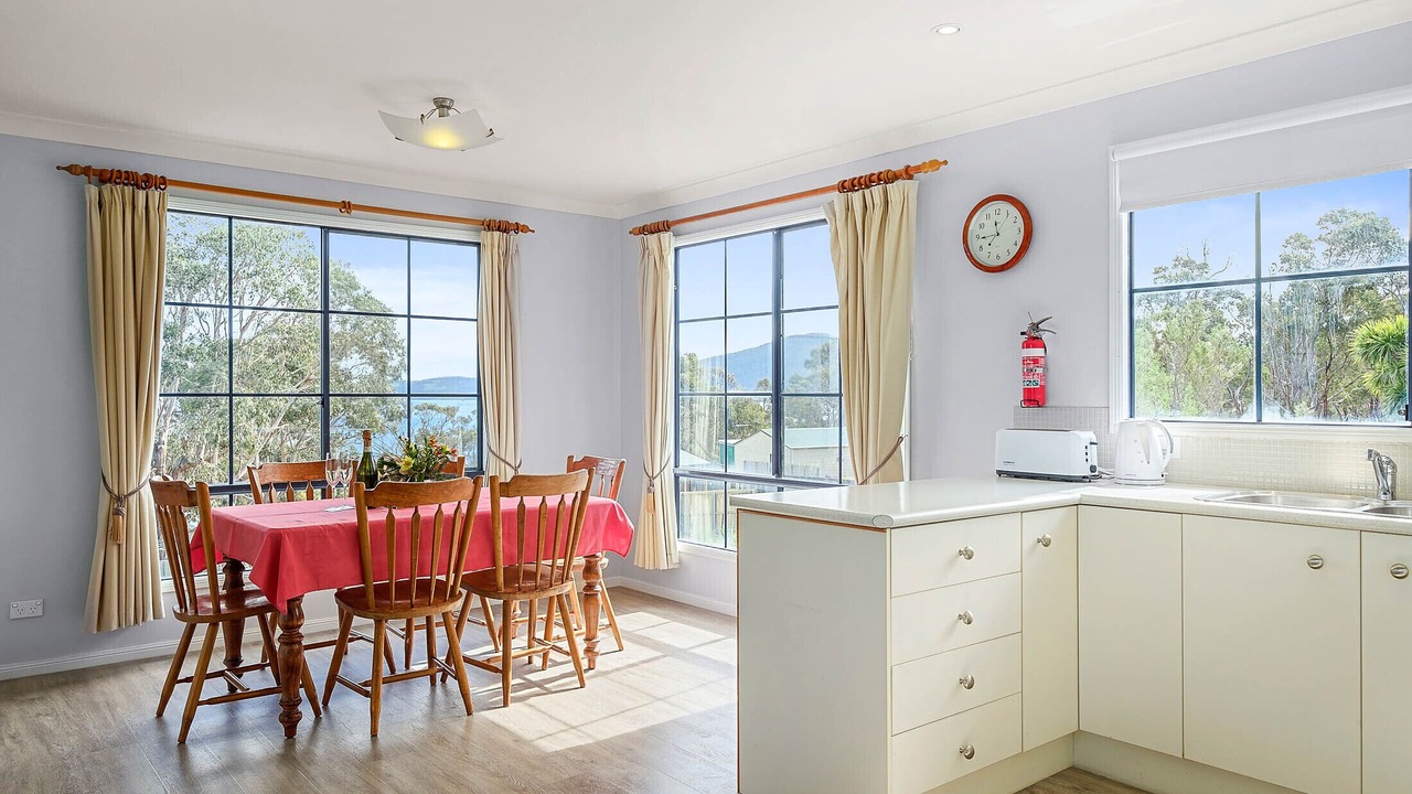 Photo of Kitchen in Alonnah