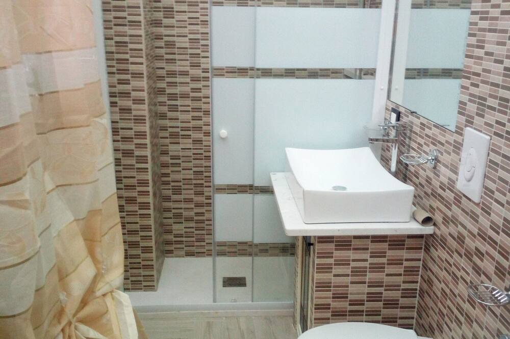 Photo of Bathroom in Taureana