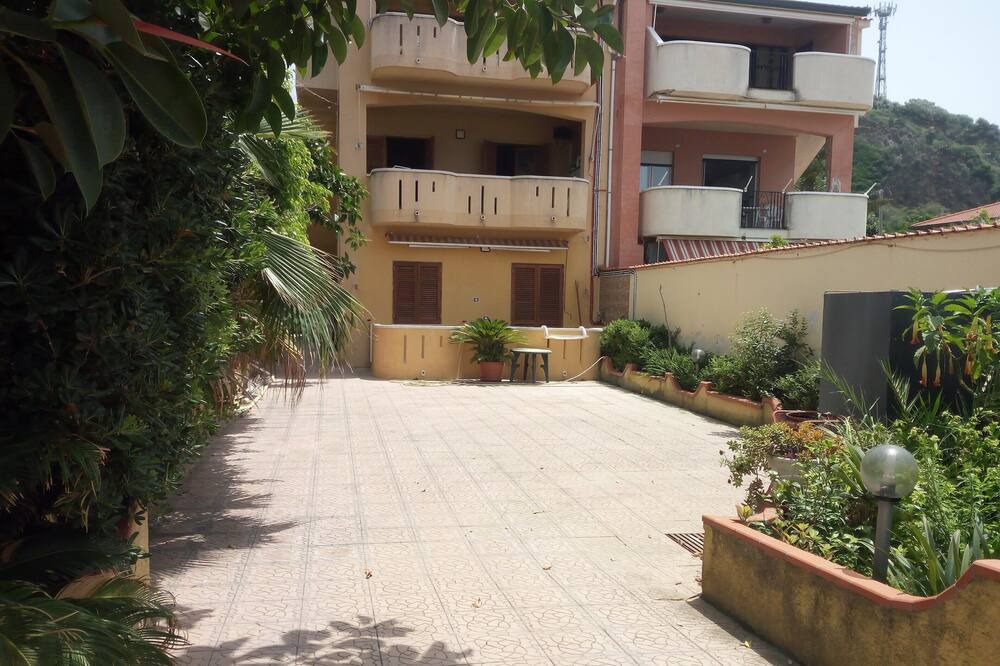 Photo of Outdoor in Taureana
