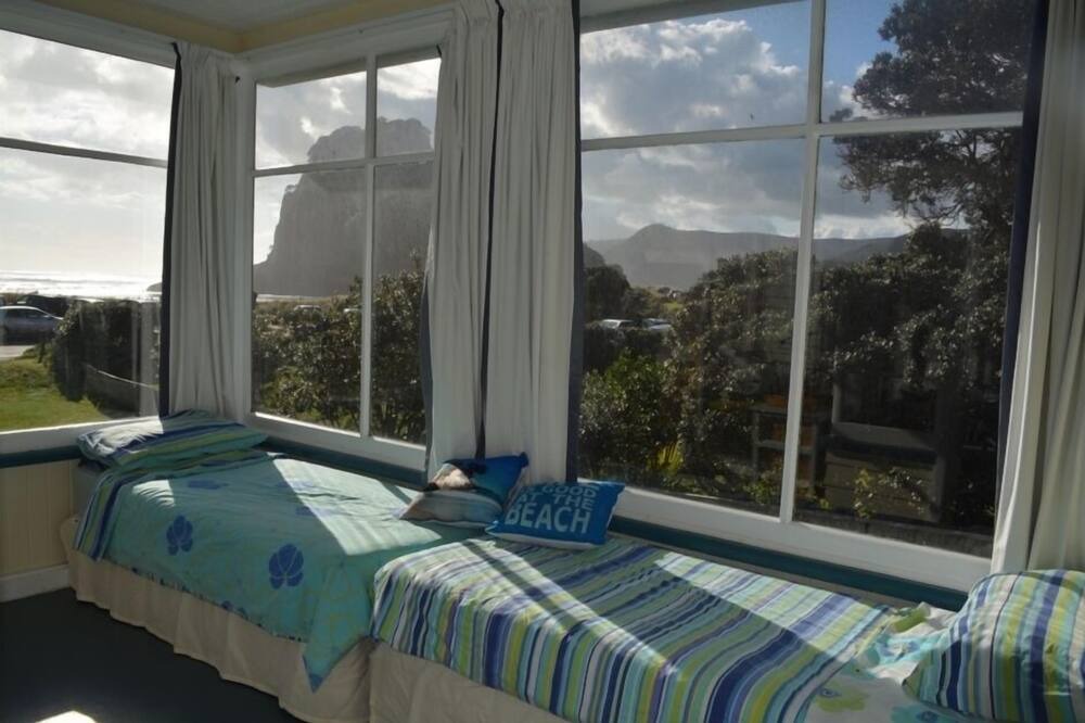 Photo of Others in Piha