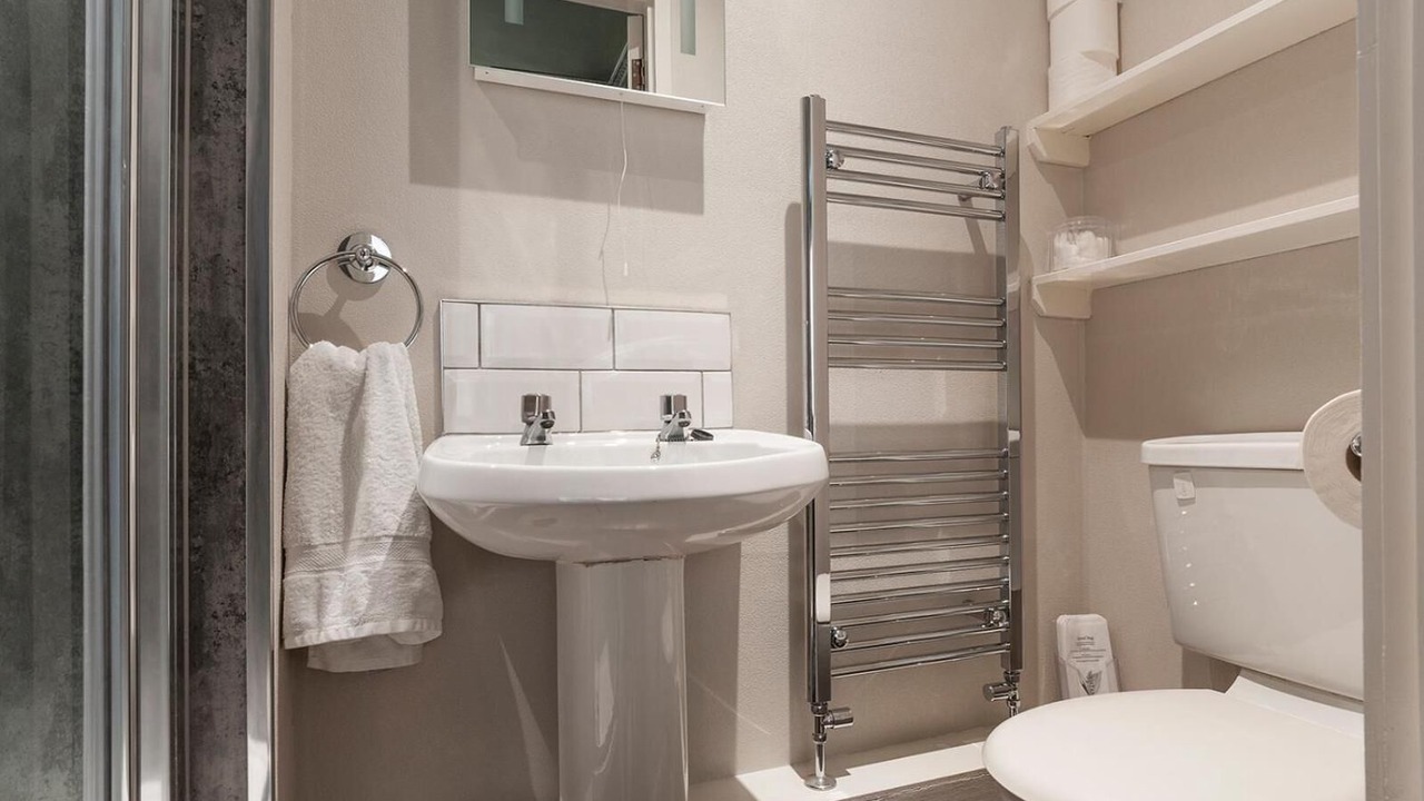 Photo of Bathroom in Duddingston