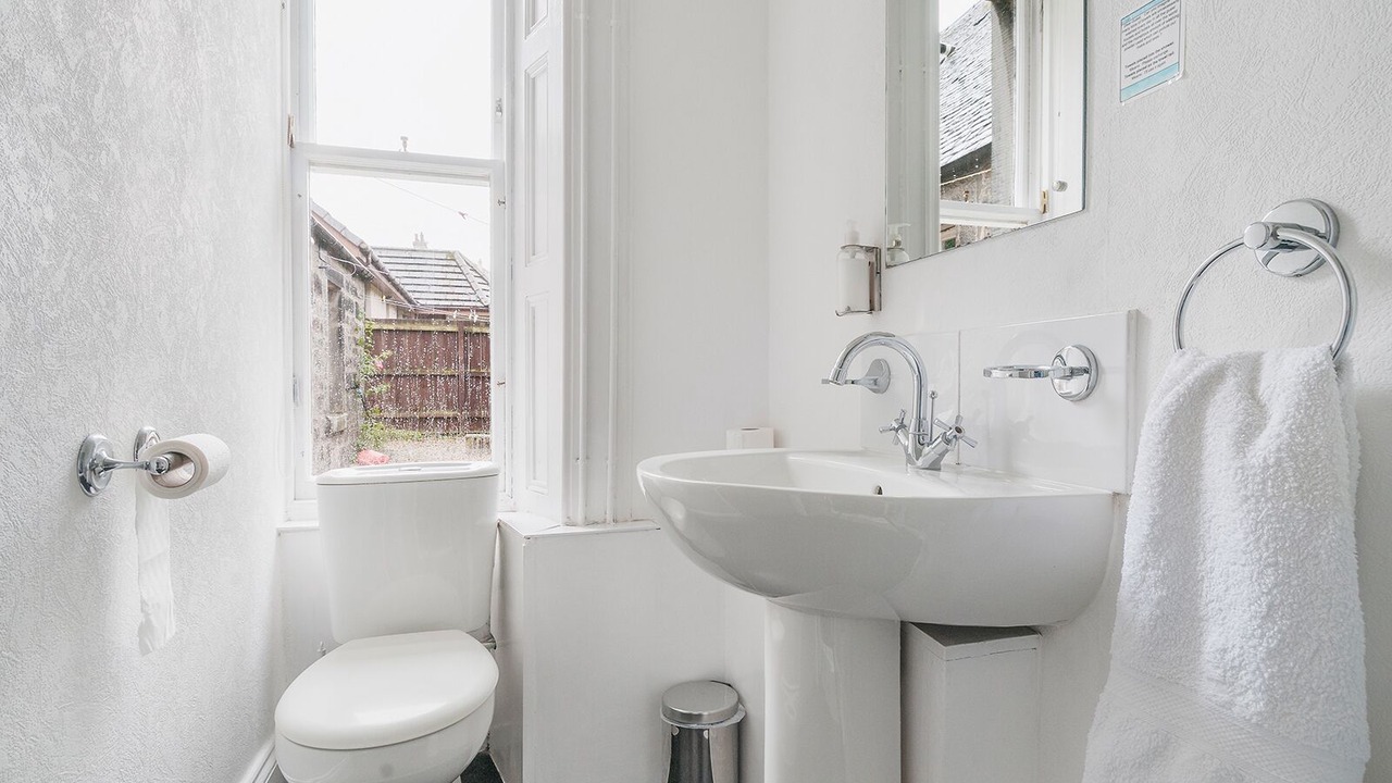 Photo of Bathroom in Duddingston